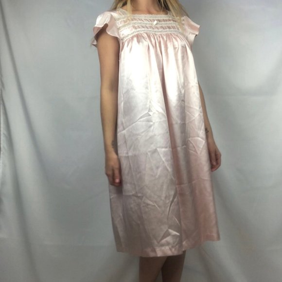 Oscar de la Renta Other - Oscar de la Renta Light Pink Nightgown Satin Vintage Inspired Size Large